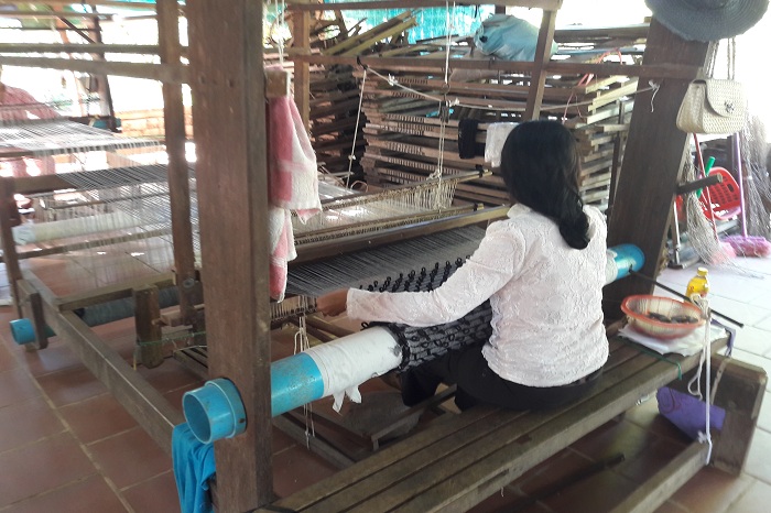 Prasat Preah Vihear Weaves of Cambodia artisane